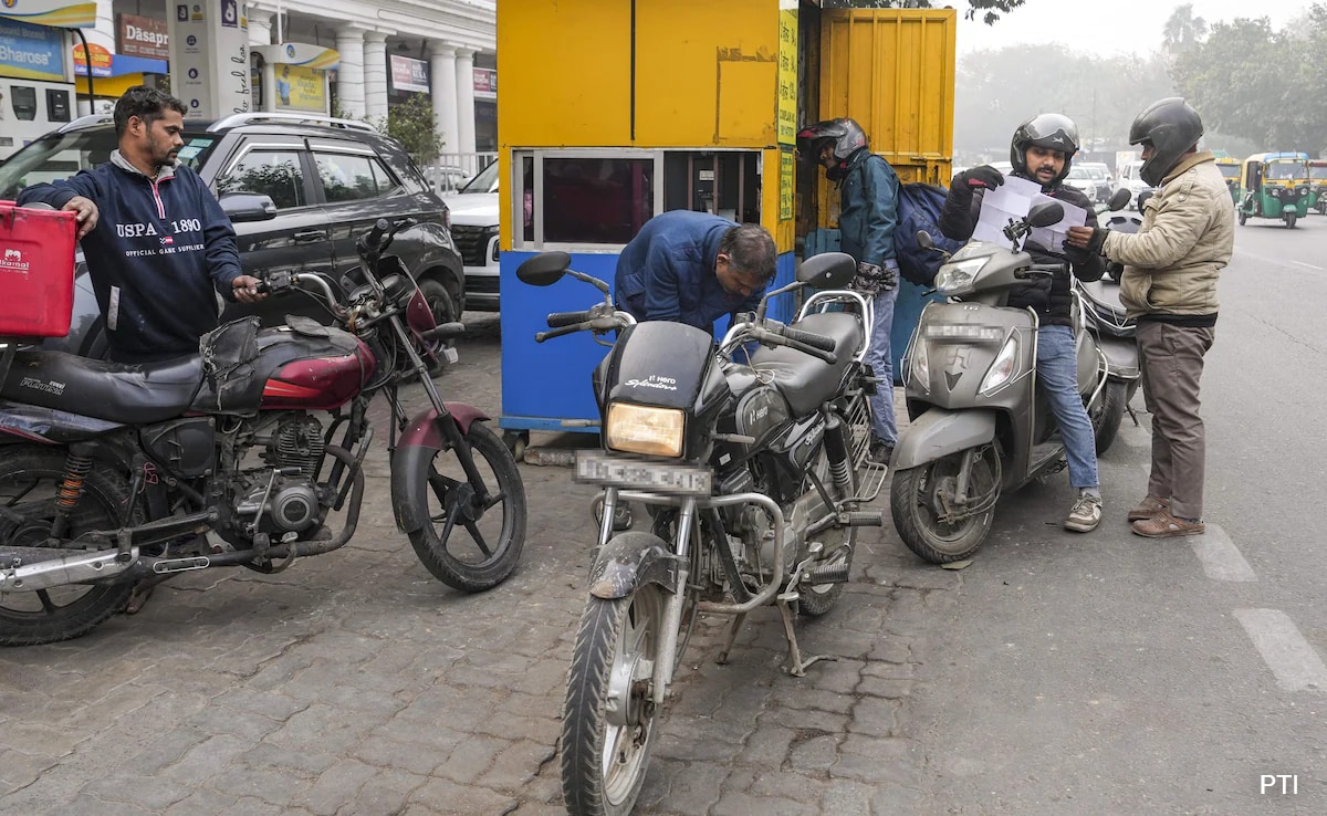 NDTV Ground Report: Day 1 Of No Fuel Without Pollution Certificate In Delhi