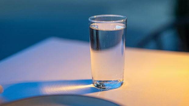 How To Make Alkaline Water At Home: A Refreshing Tonic For Weight Loss