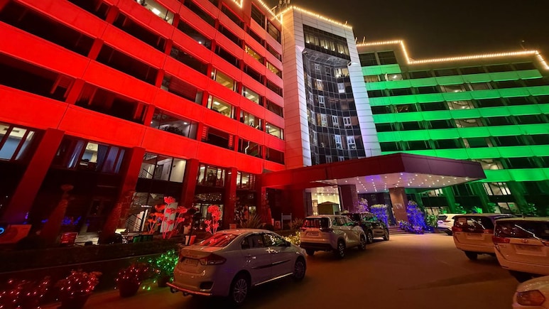 राजधानी में रंग-बिरंगी रोशनी की चकमक... दिल्ली में 10 दिसंबर को फिर क्यों मनाई जा रही दीपावली?