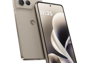 Le Moto G Power 2026 est dot&eacute; d'un &eacute;cran FHD+ 6,8 pouces &agrave; 120 Hz , de certifications IP68 et IP69 et d'une durabilit&eacute; de qualit&eacute; militaire