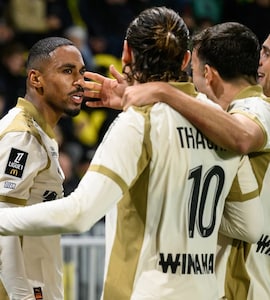 PSG Thump Rennes But Lens Remain Top In France