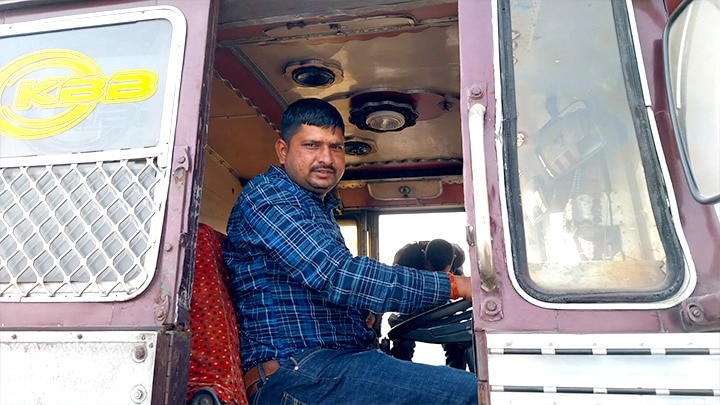 Success Story: अमरकांत ने ट्रक को बनाया सच्चा दोस्त Success Story: अमरकांत ने ट्रक को बनाया सच्चा दोस्त