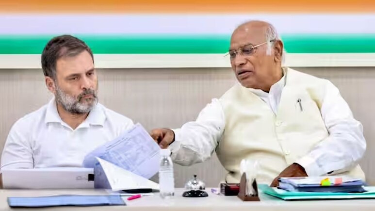 रामलीला मैदान में कांग्रेस की वोट चोरी के खिलाफ रैली, खरगे और राहुल गांधी करेंगे संबोधित