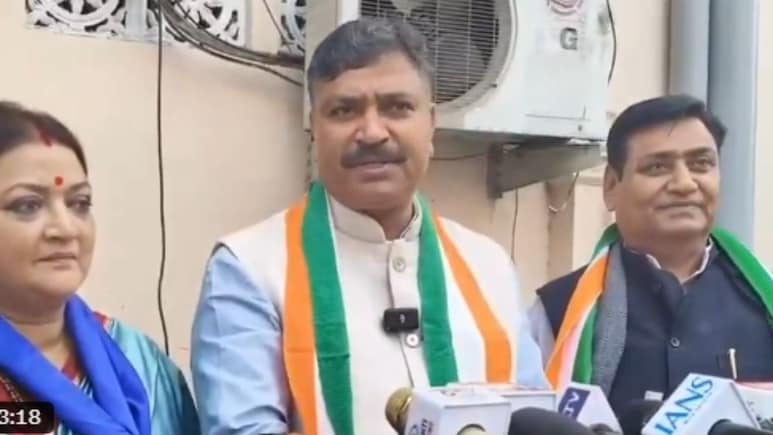 Rajasthan Politics: 'पता नहीं कब पर्ची बदल जाए' सीएम भजनलाल शर्मा पर टीकाराम जूली का पलटवार