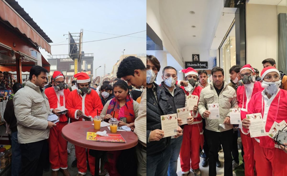 'Santas' In Gas Masks Hit Delhi Streets To Protest Air Pollution 'Santas' In Gas Masks Hit Delhi Streets To Protest Air Pollution