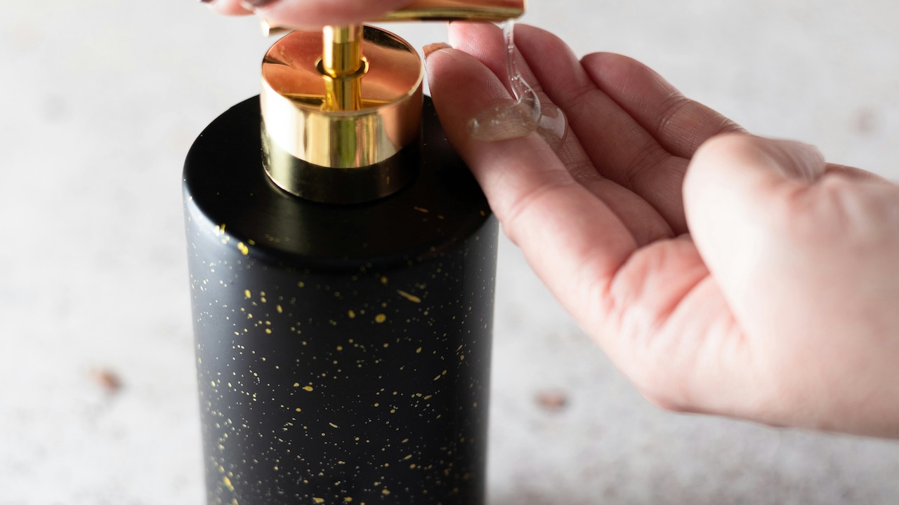 Best Soap Dispenser: Manual vs Automatic: What Works in Bathrooms Today Best Soap Dispenser: Manual vs Automatic: What Works in Bathrooms Today