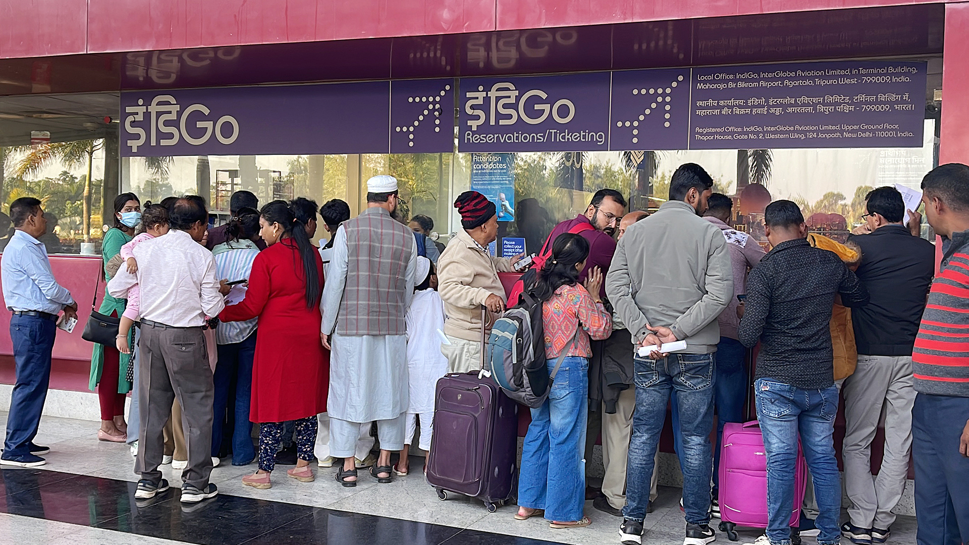 DGCA Targets IndiGo Top Brass: COO Served Show-Cause Notice