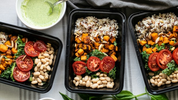Want A Healthy Start To 2026? Here's An Easy High-Protein Meal Plan For Daily Diet
