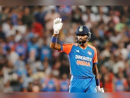 हार्दिक पंड्या ने लगाए इतने छक्के कि बन गया रिकॉर्ड, रोहित, विराट, धोनी के खास क्लब में हुए शामिल