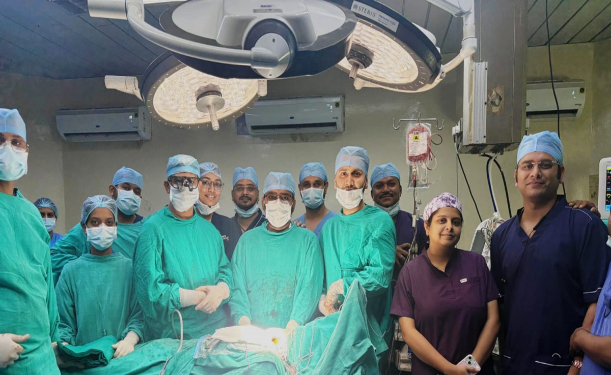 Raipur Ambedkar Hospital: दुर्लभ कैंसर का सफल ऑपरेशन, जानिए डॉक्टर्स ने कैसे बचाई मरीज की जान