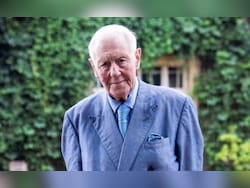 79-Year-Old British Baronet Seeks Younger Bride To Produce Male Heir, Offers Pay