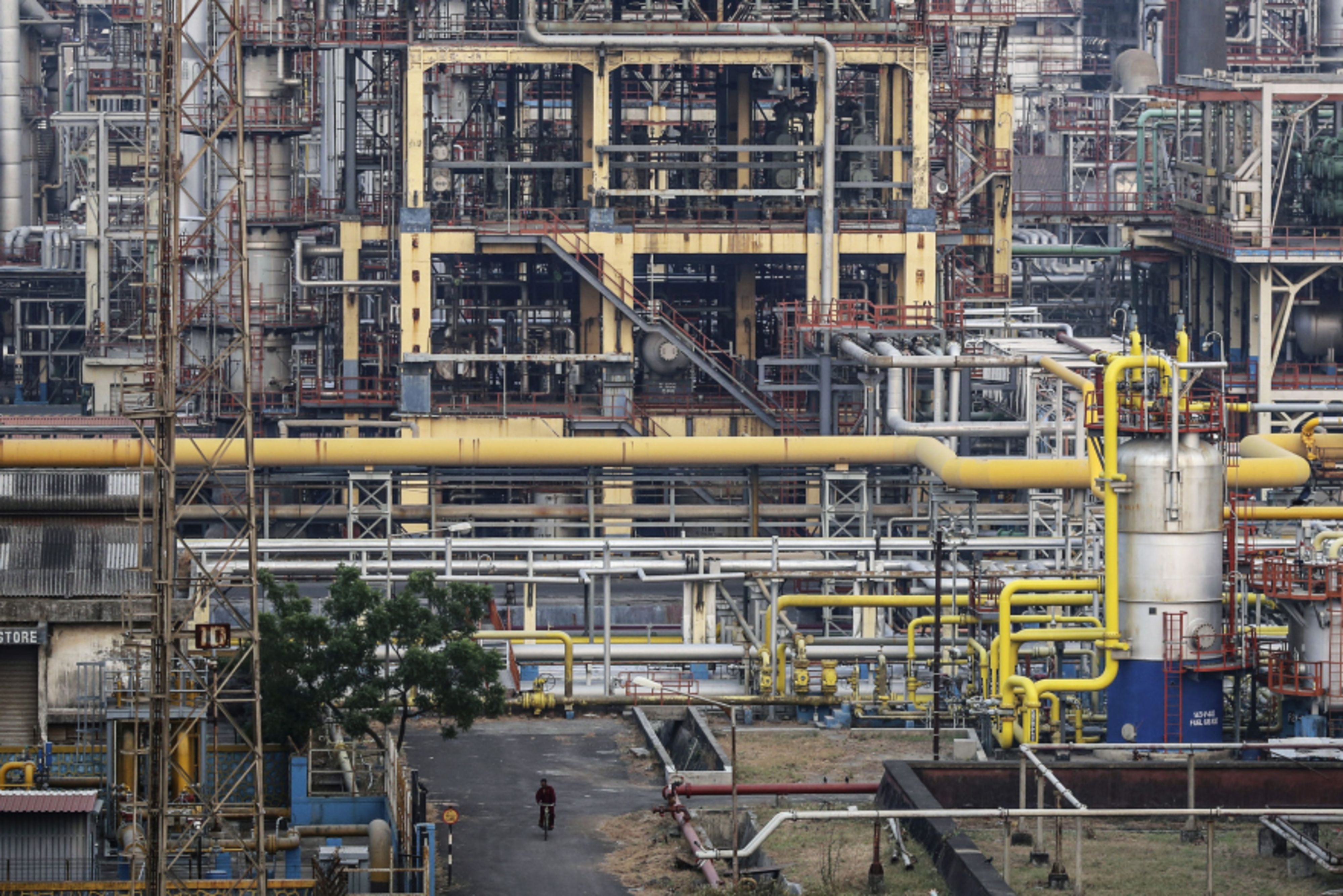 BPCL Acquires Oman Oil&rsquo;s Stake In Bina Refinery For Rs 2,400 Crore