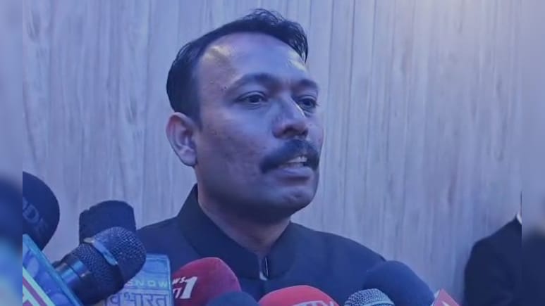 UGC के नए नियमों की तुलना रॉलेट एक्ट से कर इस्तीफा देने वाले सिटी मजिस्ट्रेट अलंकार अग्निहोत्री राजनीति में आएंगे?