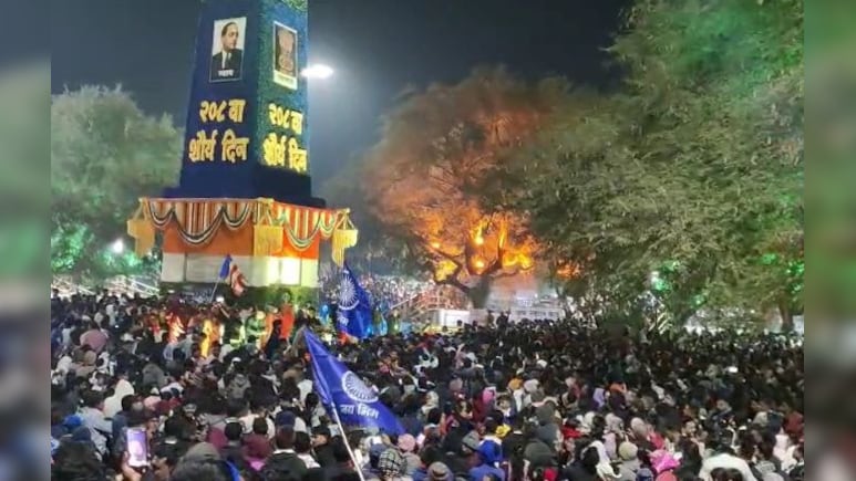 208वां 'शौर्य दिवस'! पुणे के कोरेगांव भीमा में जश्न, रात 12 बजे आतिशबाजी से गूंजा आसमान