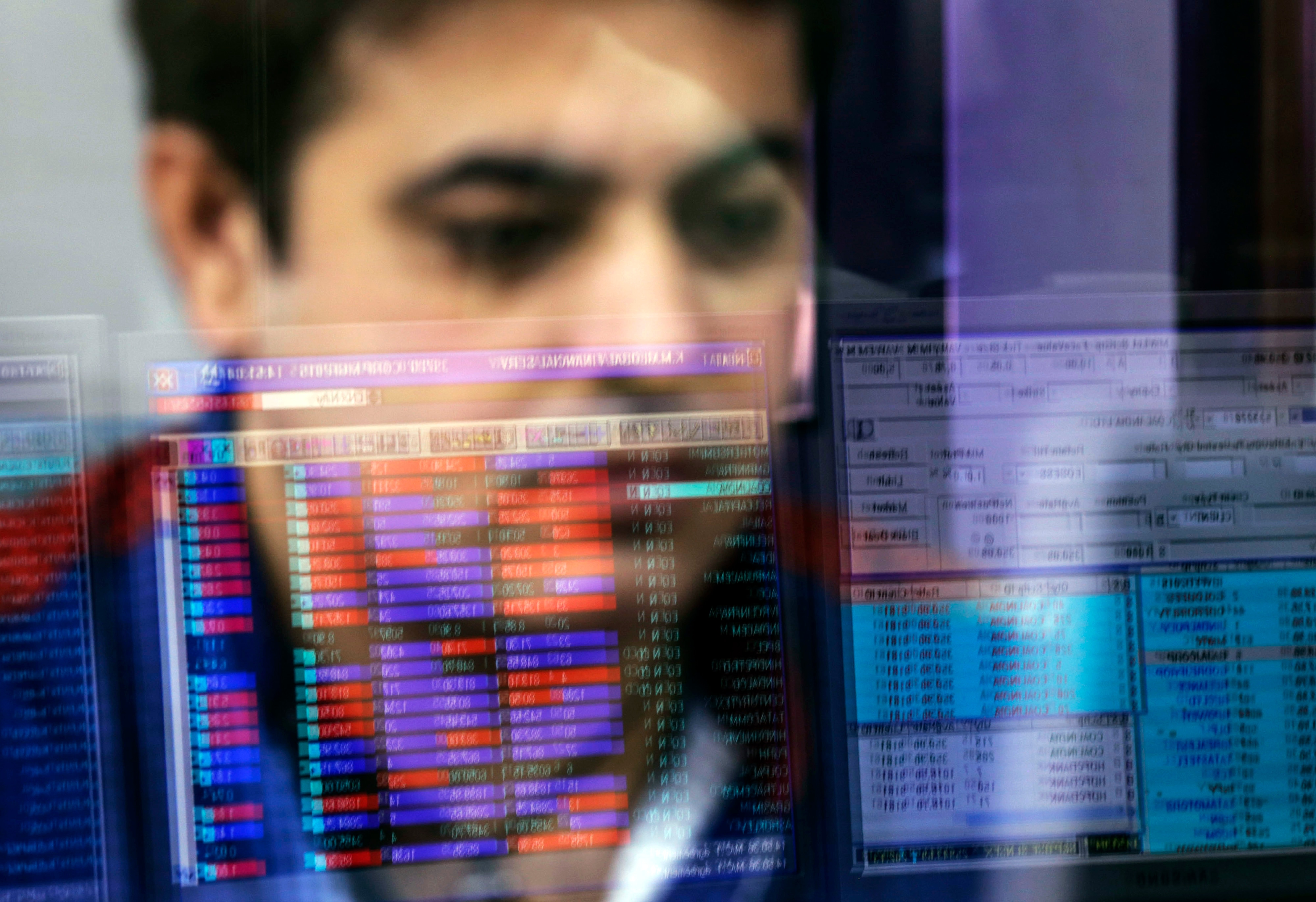 Sensex, Nifty Fall After Global Peers See Rough Start To 2019