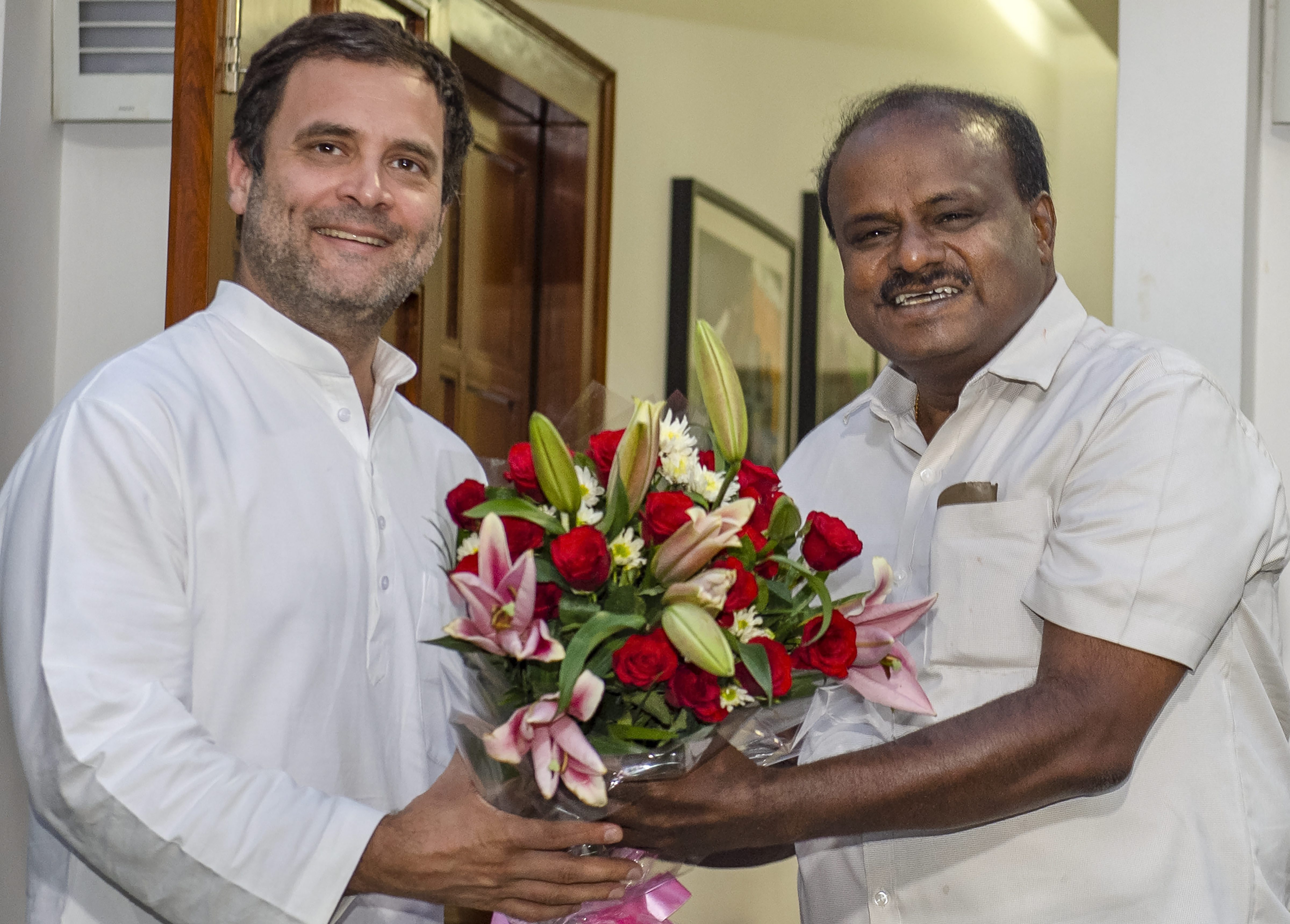 JD(S)-Congress Government Under Threat As 14 MLAs Submit Resignation