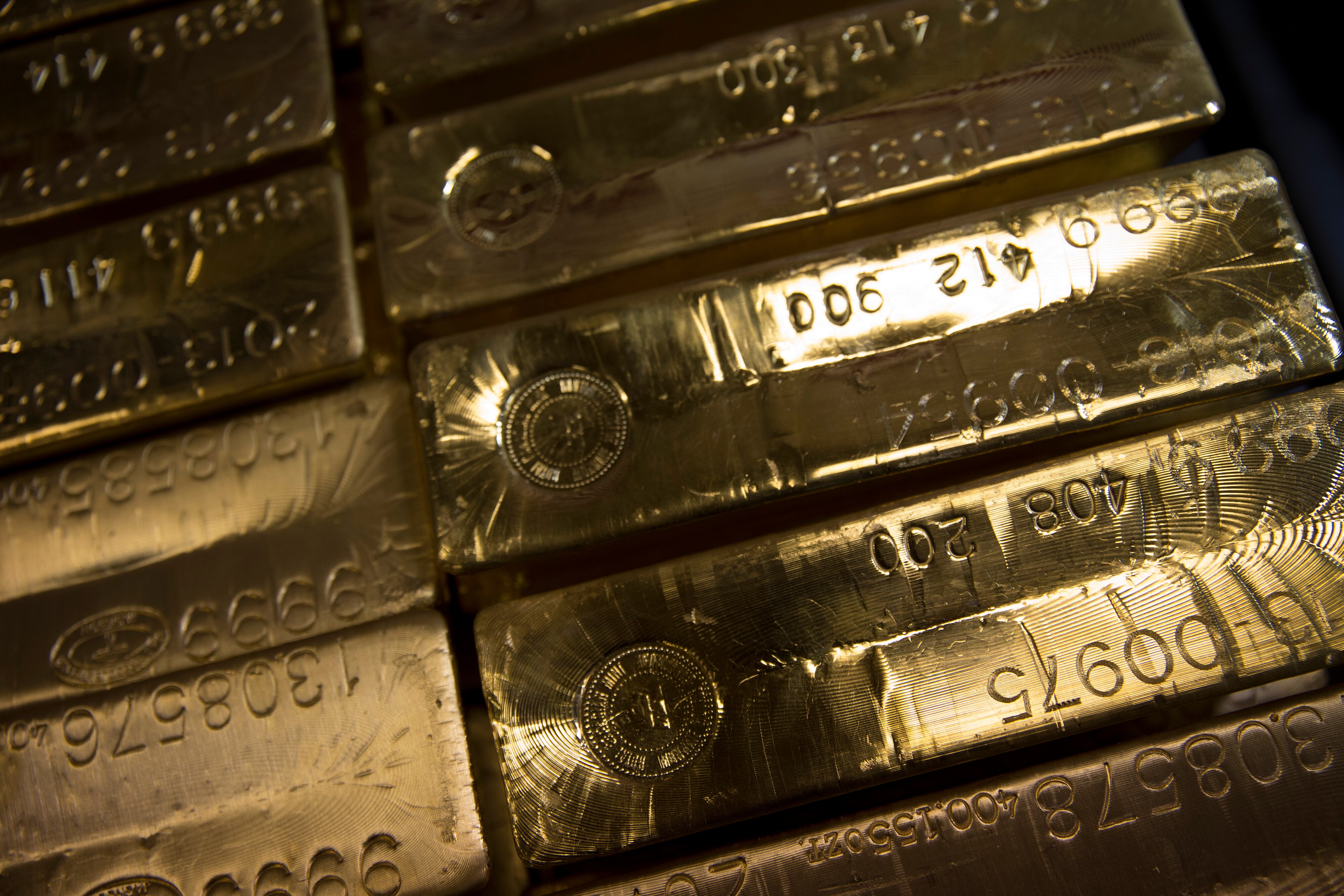 Gold May Not Be The Go-To Safe Haven As Trade War Hits, David Lennox Says