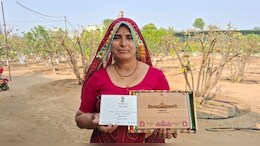 सीकर की बेटी को राष्&zwj;ट्रपत&zwj;ि का न्&zwj;योता, राजस्&zwj;थान में सेब की खेत&zwj;ी कर पेश क&zwj;िया म&zwj;िसाल&nbsp;