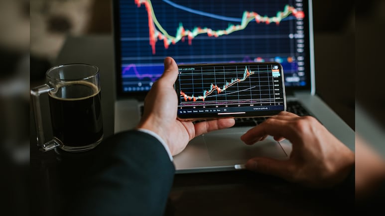 Small-Cap Penny Stock Blue Cloud Share Price Jumps Over 17% After US Arm Gets Contract From IBM Cloud