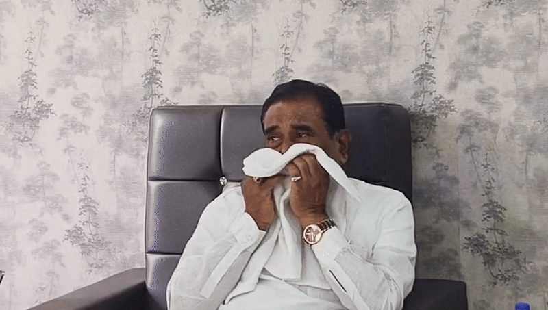 अजित पवार के निधन की खबर सुनकर फूट-फूट कर रोने लगे NCP के विधायक