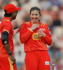 Delhi Capitals vs Gujarat Giants LIVE Score Updates