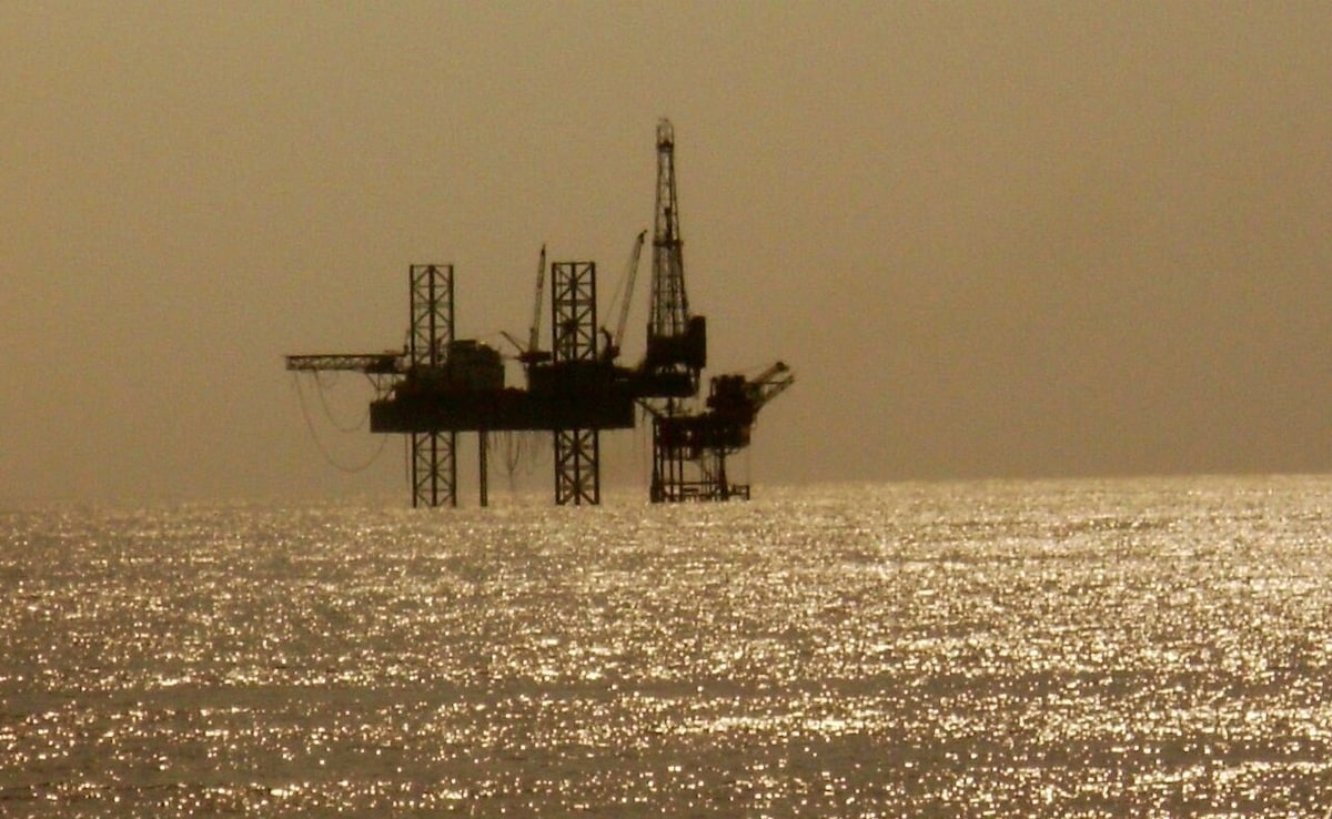 Fire At ONGC's Mumbai High Offshore Oil Field, 10 Injured