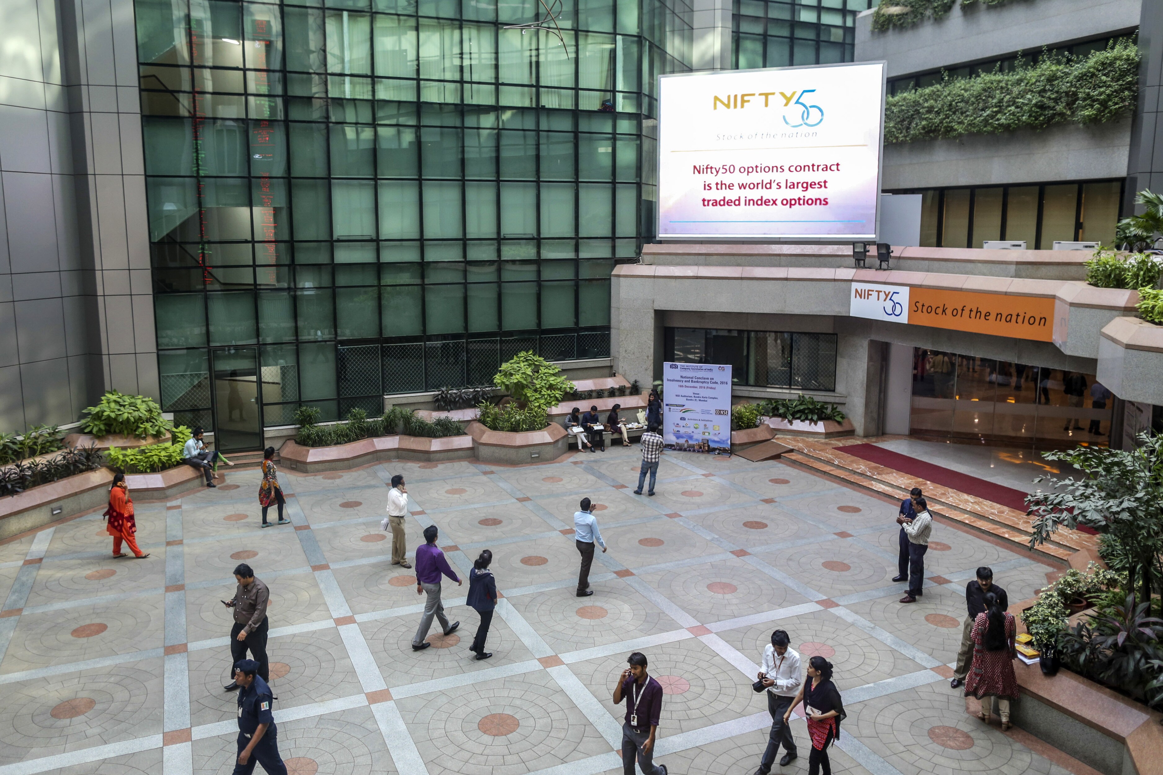 NSE Lists Dos And Don&rsquo;ts To Protect Investors&rsquo; Shares Amid Karvy Matter