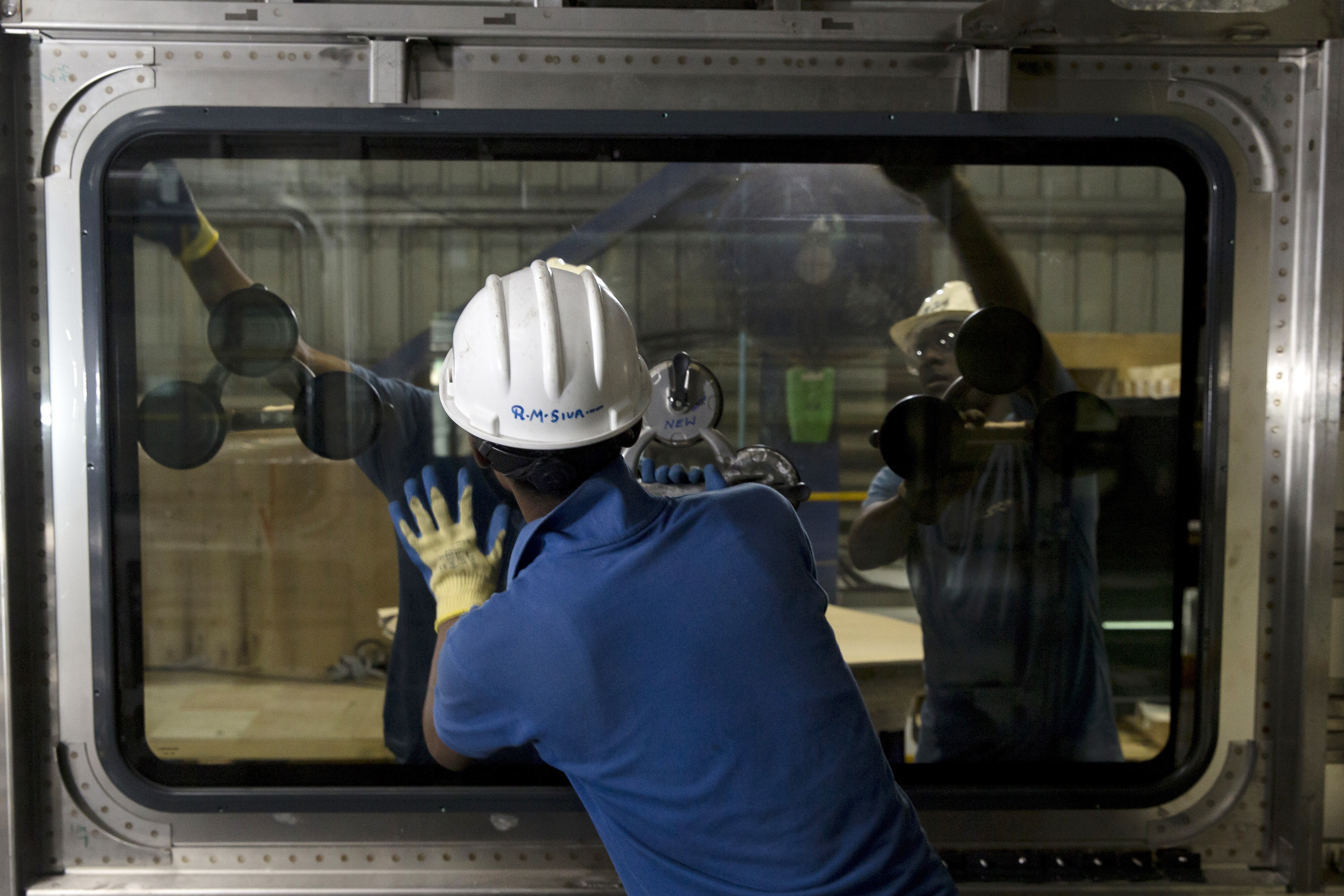Manufacturing PMI Rises In October On Robust Order Flow