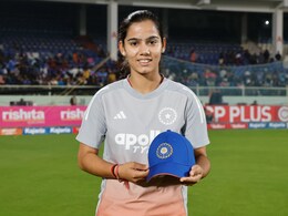 Vaishnavi Sharma : ज्योतिषाचा सल्ला अन् वैष्णवी थेट टीम इंडियात; वाचा नव्या National Crush ची गोष्ट