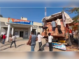 Dhar News: दो ट्रकों से 88 लाख की बीयर जब्त, इंदौर से अलीराजपुर ले जाई जा रही थी, पुलिस पीछे लगी तो चलते ट्रक से कूदा चालक