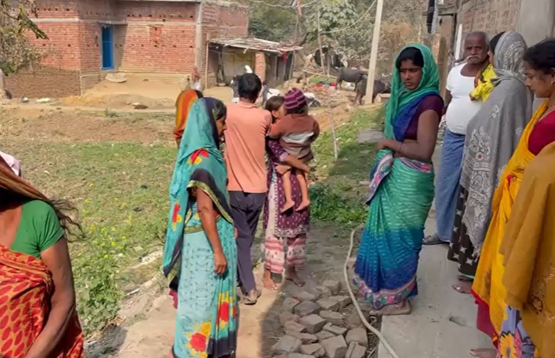 जमीन की भूख ने बनाया अंधा.. आंगन में सो रही 3 महीने की बच्ची को उतारा मौत के घाट, दर्दनाक है बिहार की ये कहानी