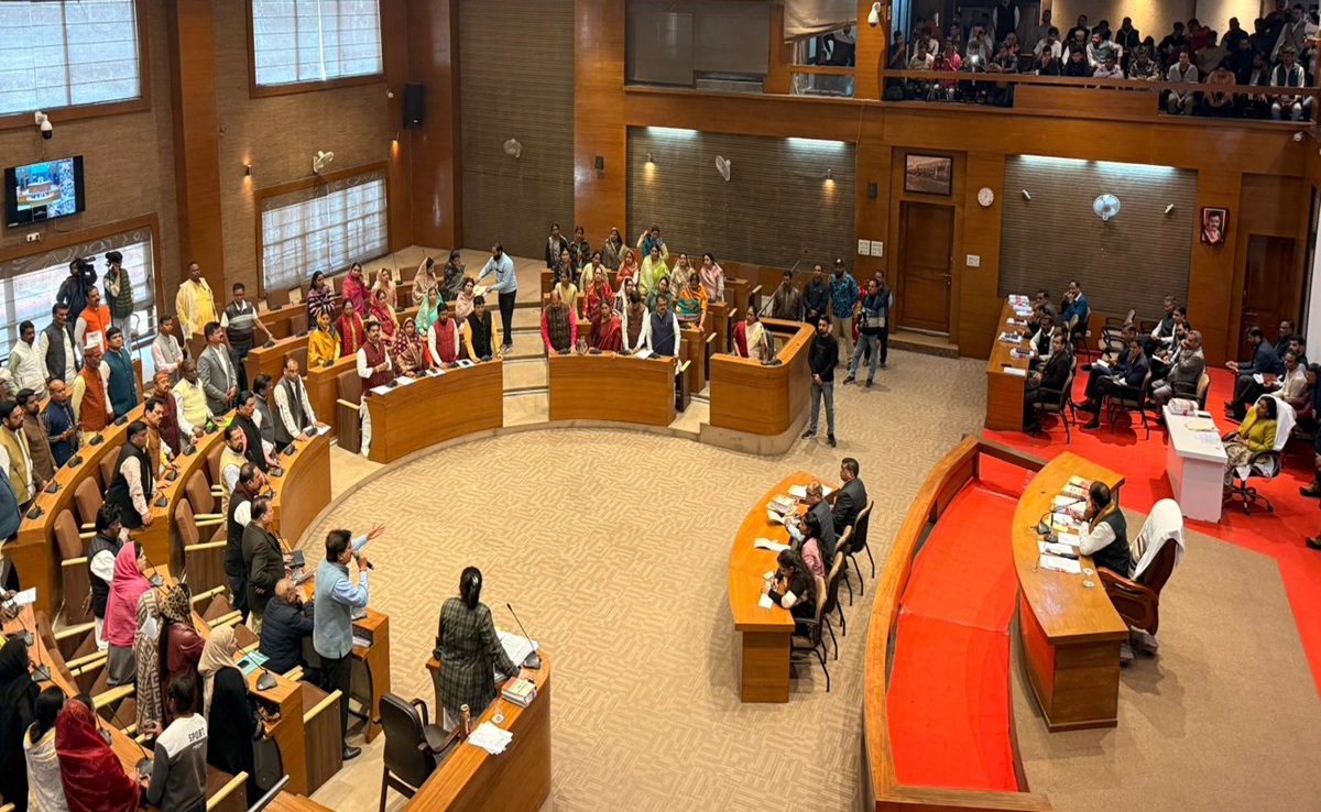 Beef Controversy: गौमांस का मुद्दा BMC में गूंजा; BJP पार्षद का इस्तीफा, कांग्रेस ने महापौर पर लगाए ये आरोप