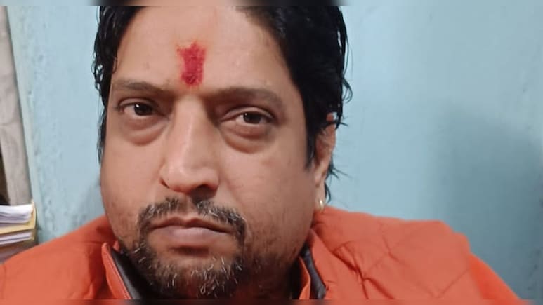 ब&zwj;िजनेसमैन रमेश ईनाणी हत्&zwj;याकांड में संत ग&zwj;िरफ्तार, शूटर पुल&zwj;िस को बताई झूठी कहानी; 3 महीनों तक क&zwj;िया गुमराह