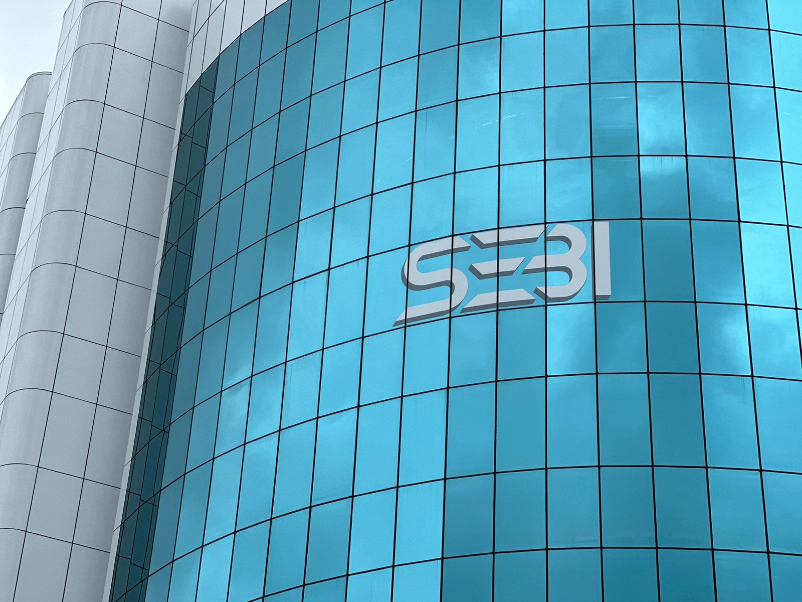 SEBI Board Meeting: Delisting Relaxations For Government Firms, Relief For Startup Founders Likely 