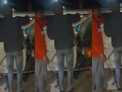 कार डिवाइडर से टकराकर 5 बार पलटी, ड्राइवर की मौके पर मौत, CCTV फुटेज वायरल