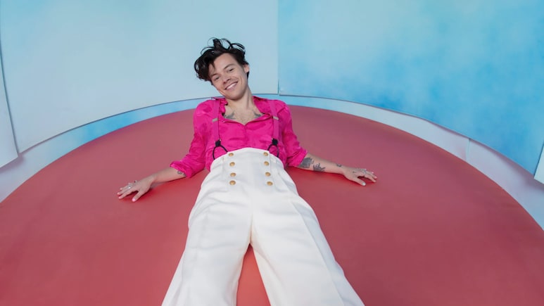 Harry Styles Announces 2026 Tour Dates. Details Inside