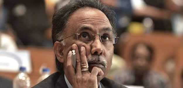 Infosys CEO Shibulal wants to quit before term ends