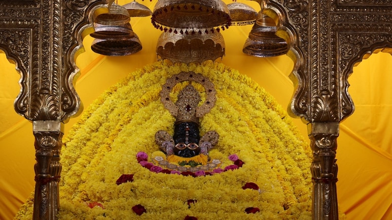 Khatushyamji: बसंत पंचमी पर पीले रंगों से सजा खाटूश्यामजी का दरबार, एक झलक पाने को देशभर से पहुंचे लाखों भक्त