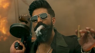 यश की फिल्म टॉक्सिक' पर हुआ विवाद, आप महिला विंग ने कर्नाटक आयोग में शिकायत की