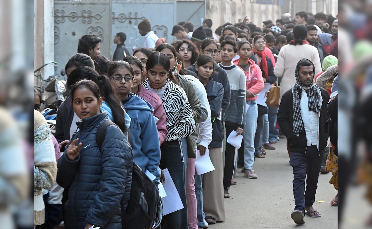 JEE Main 2026 Jan 28 Live Updates: Moderate Overall, Mathematics Section Lengthy