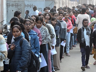 JEE Main 2026 Session 1 (Jan 28) Exam Analysis: Students Call Paper Moderate; Maths Lengthy, Physics Easiest