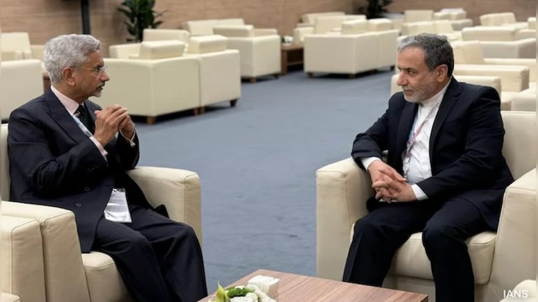 ट्रंप की धमकी के बीच ईरानी विदेश मंत्री ने जयशंकर को घुमाया फोन, जानें क्या हुई बात