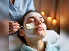 Milk Ice Cubes: चेहरे पर दूध के आइस क्यूब्स लगाने के क्या फायदे हैं?