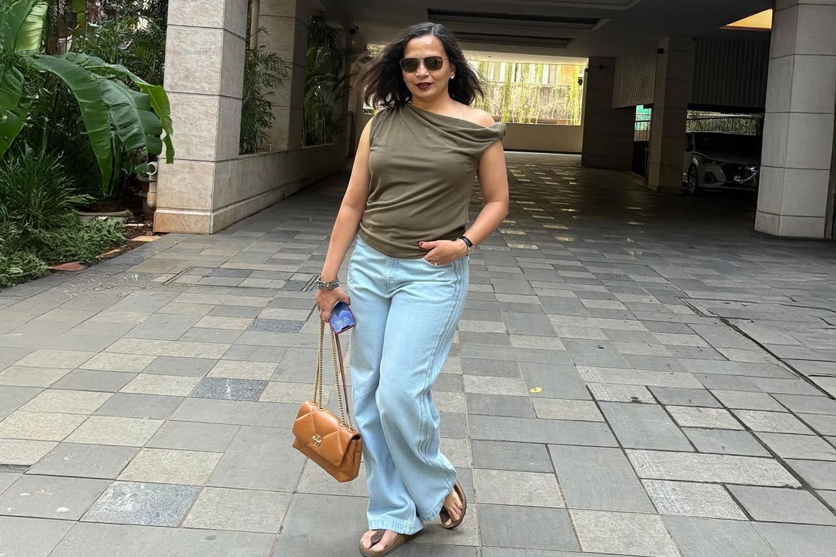 Rujuta Diwekar Says This Humble Green Can Fix Your Hair Woes