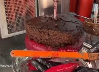 "Sweet Shawarma" Made With Chocolate Syrup, Cake And Cream Annoys Foodies