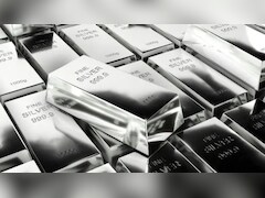 Silver Price fall: अरे..अरे ये क्या हुआ, कुछ ही मिनटों में चांदी हुई धड़ाम, 65 हजार गिरे दाम