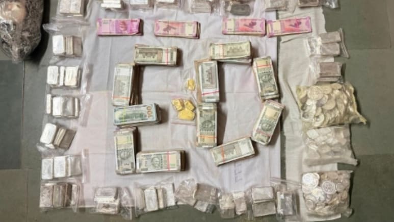 Kilos Of Gold, Silver, Cash Seized In Gujarat In Stock Market Scam Probe