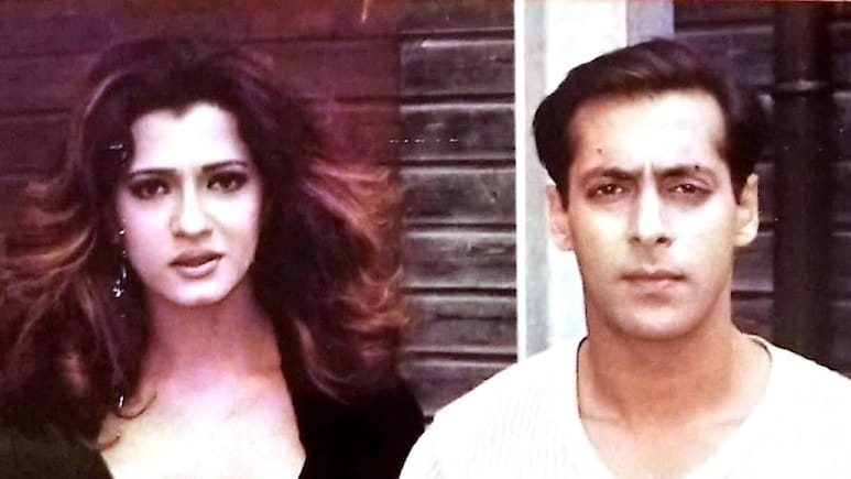 सलमान खान के साथ दिख रही ये एक्ट्रेस आज बन चुकी हैं टीवी की पॉपुलर वैंप, कभी खूंखार विलेन से टूटी थी 2 साल की शादी