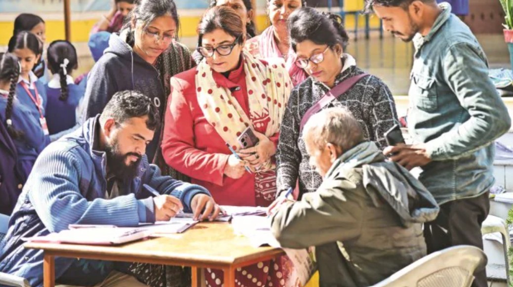 SIR- यूपी में 3 करोड़ नाम कटने पर आने लगी तीखी प्रतिक्रिया, पूर्वांचल से लेकर पश्चिम उत्तर प्रदेश तक, कहां कितना असर?