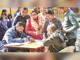 SIR- यूपी में 3 करोड़ नाम कटने पर आने लगी तीखी प्रतिक्रिया, पूर्वांचल से लेकर पश्चिम उत्तर प्रदेश तक, कहां कितना असर?